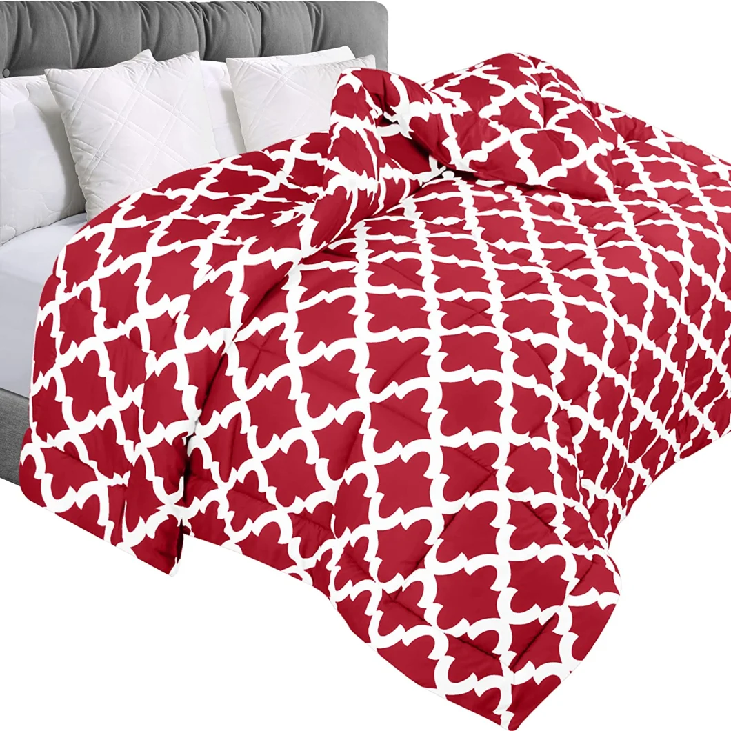 Bedding Comforter Duvet Insert - Quilted Comforter with Corner Tabs - Box Stitched Down Alternative Comforter (Queen, Quatrefoil Red)